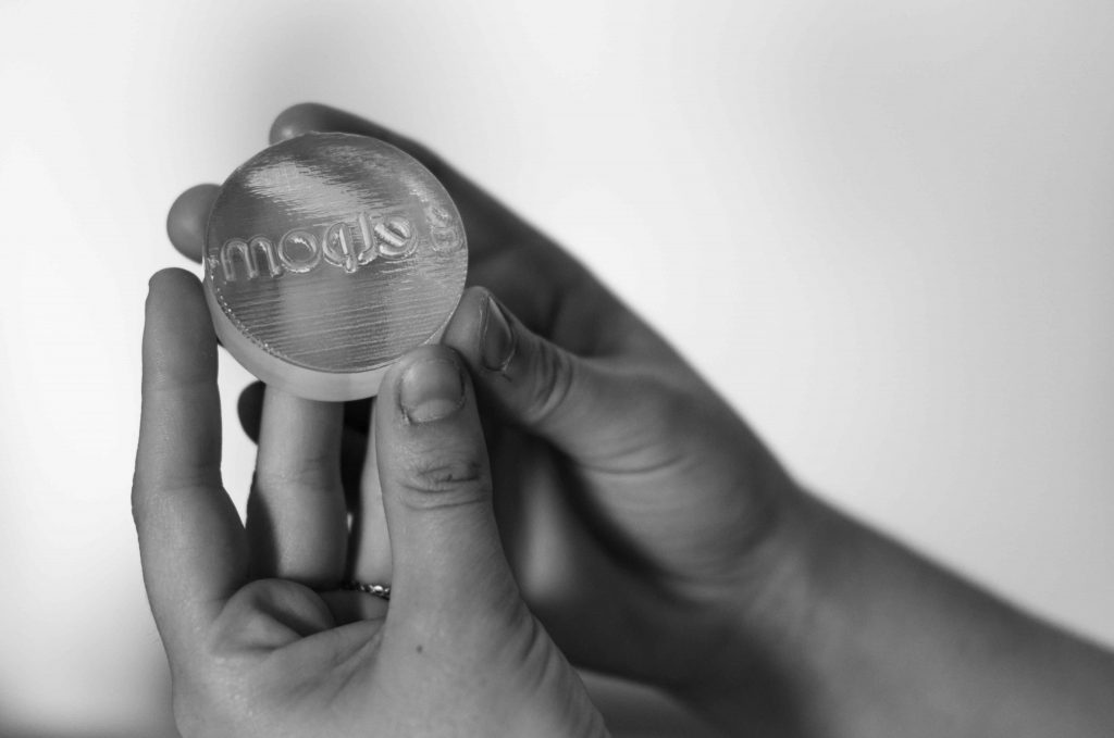 Lotte shows acrylic elpom logo stamp