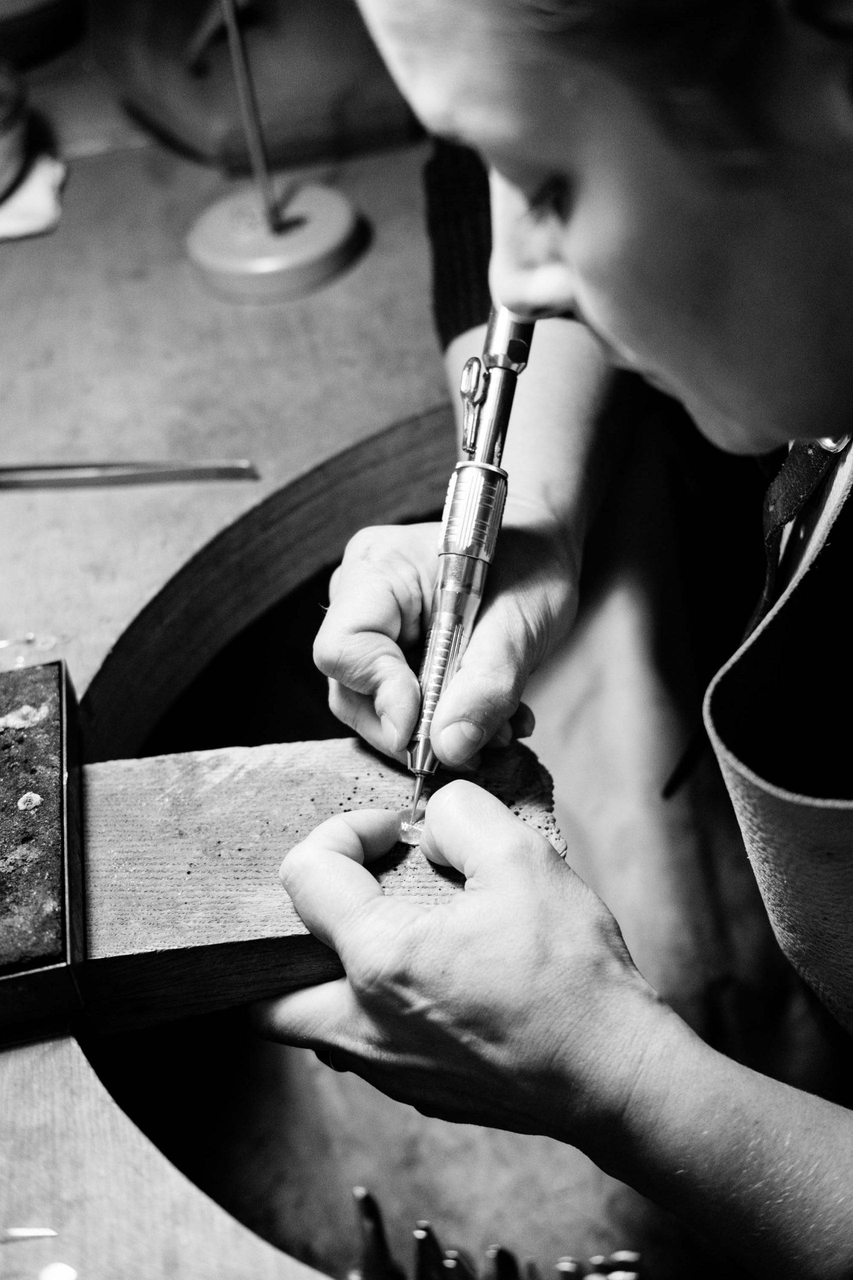 Goldkind_Tina_working_on_silver_medal