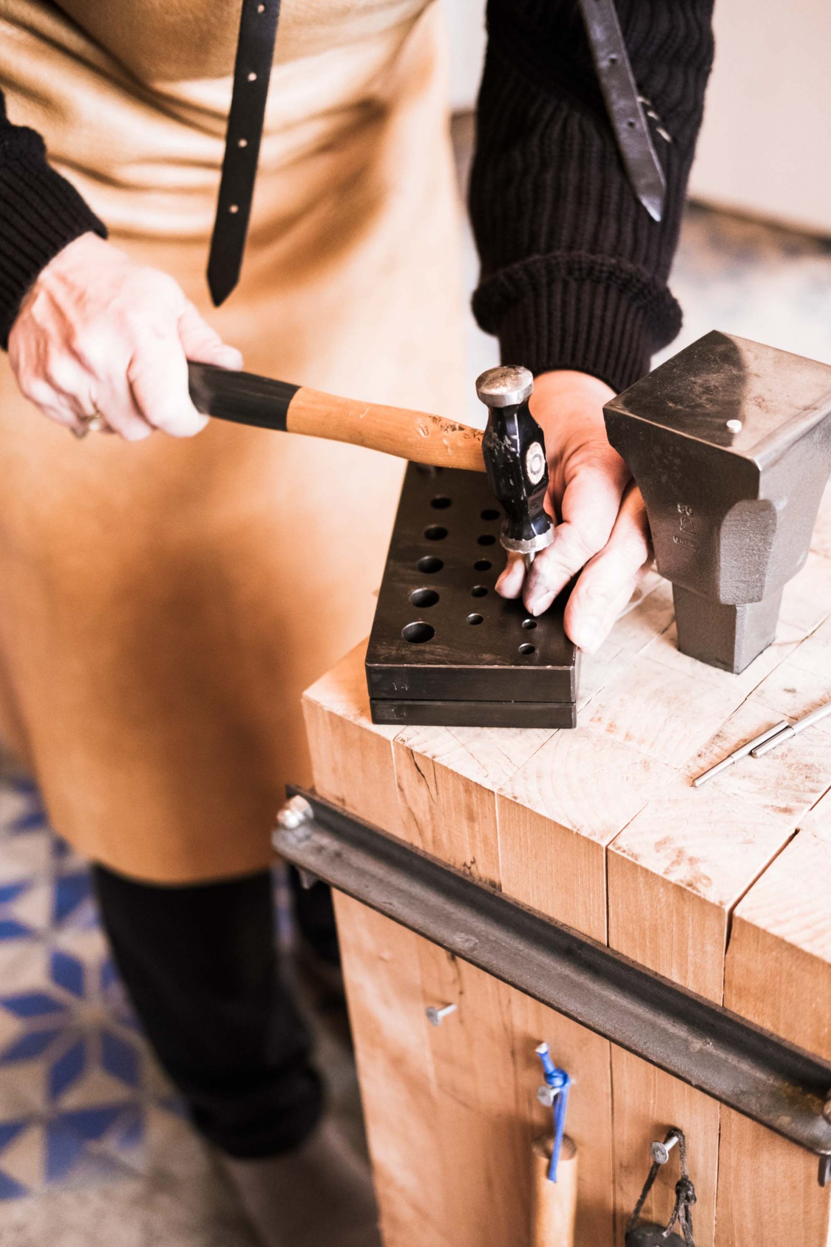 Golkind Tina hammers a medal