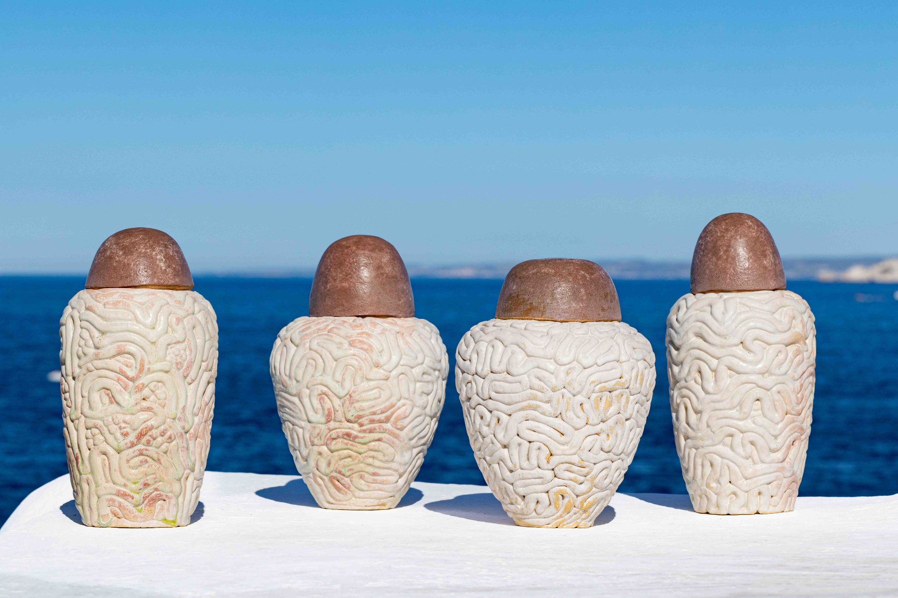 canopes vaisseaux urnes funéraires contemporaines